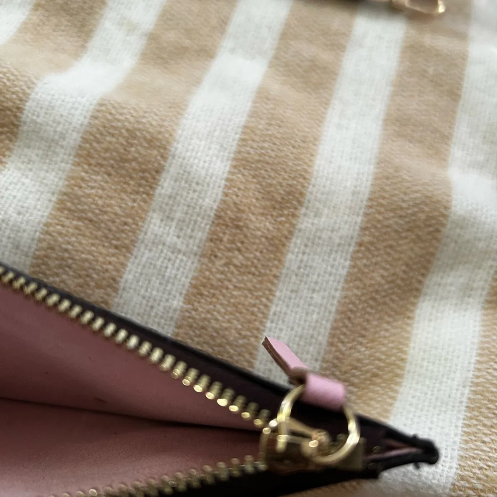 Brown Monogram Bag - Picture 11 of 13